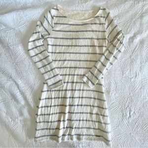 Ambercrombie & Fitch: Y2K Comfy lace dress